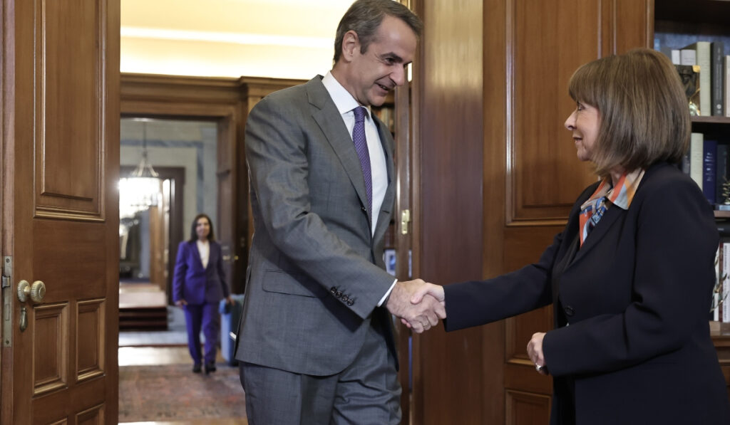 Μητσοτάκης σε ΠτΔ: Ατυχές γεγονός η ακύρωση της συνάντησης με Σούνακ