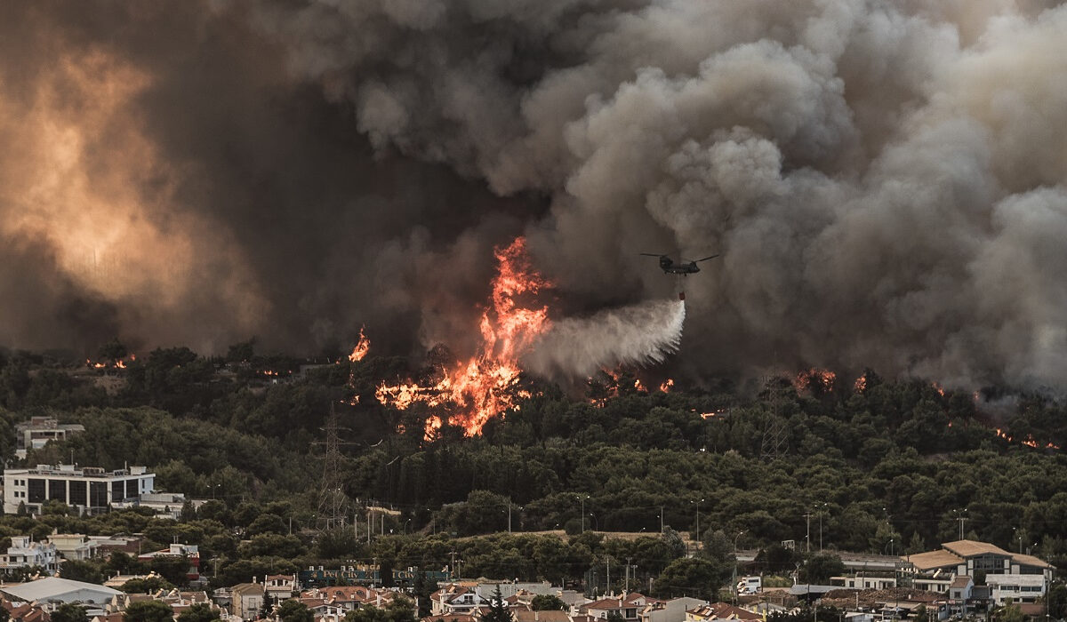 Υπόνοιες για οργανωμένο σχέδιο εμπρησμών πίσω από φωτιές