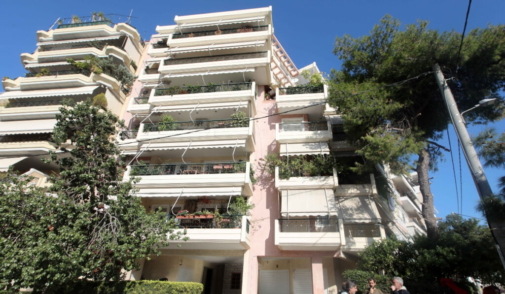 «Είμαι πονεμένο παιδί, δεν ήθελα να σκοτώσω τον αδελφό μου» – Η απολογία του 18χρονου