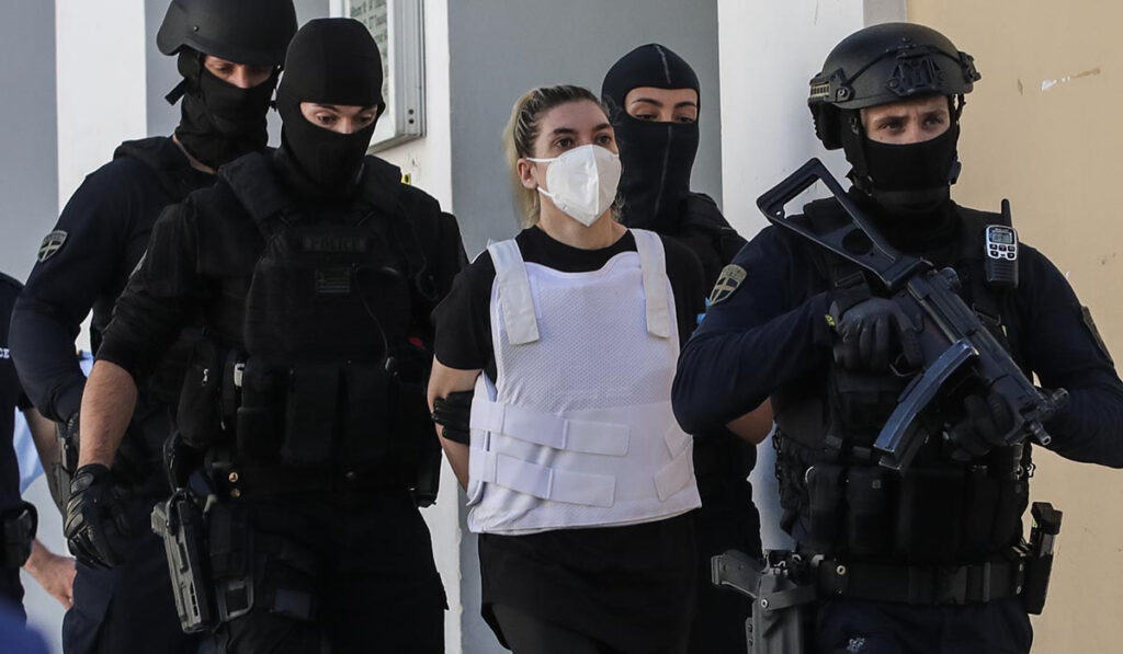 Στην ανακρίτρια σήμερα η Ρούλα Πισπιρίγκου για την απόπειρα ανθρωποκτονίας της Τζωρτζίνας
