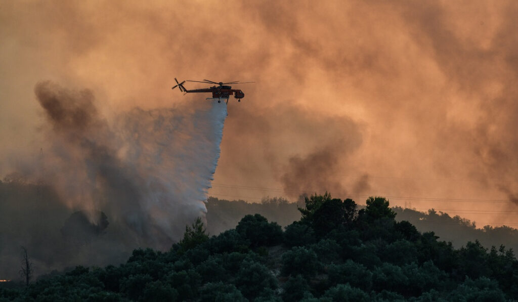 Πολύ υψηλός κίνδυνος φωτιάς αύριο για 8 περιφέρειες της χώρας