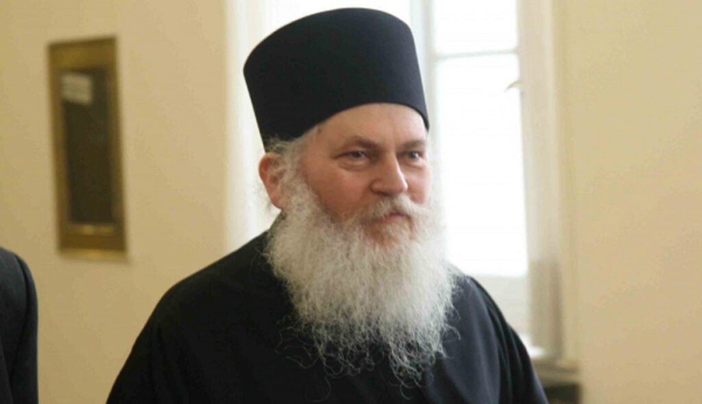 Ηγούμενος Εφραίμ: Αποσωληνώθηκε, αλλά παραμένει στη ΜΕΘ