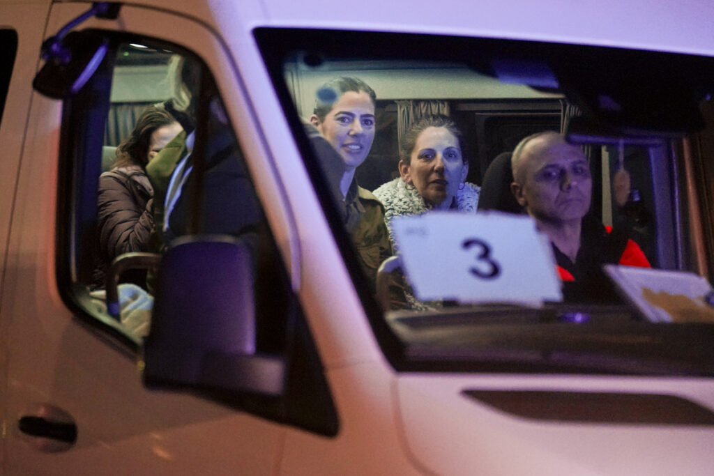 Αίγυπτος και Κατάρ συνεχίζουν τις διαπραγματεύσεις για την παράταση της «ανθρωπιστικής παύσης» για 2 ακόμη ημέρες