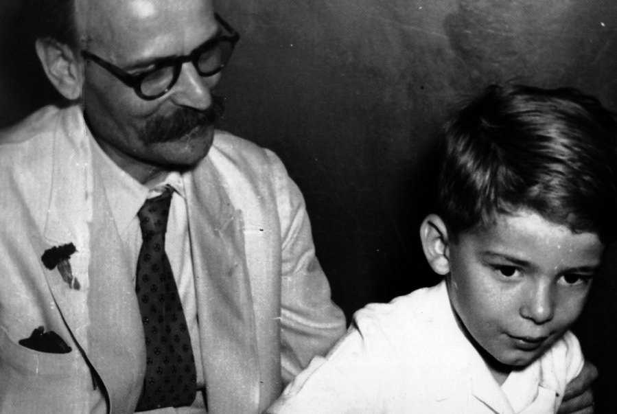 Πλουμπίδης: 65 χρόνια από την εκτέλεσή του – Η ανάρτηση του γιου του