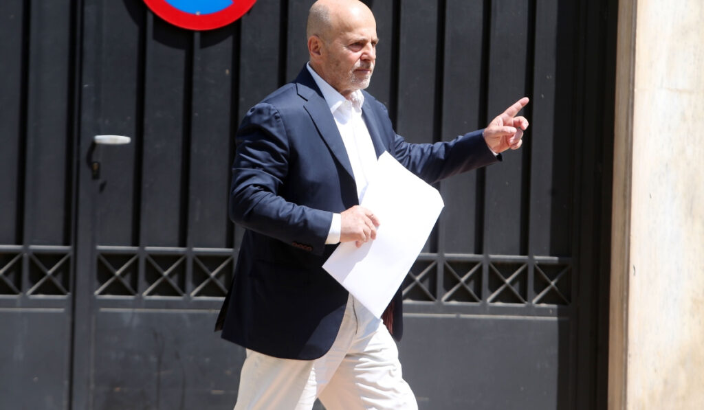 Γιατί δεν συναντήθηκε με τον Γ. Αλαφούζο