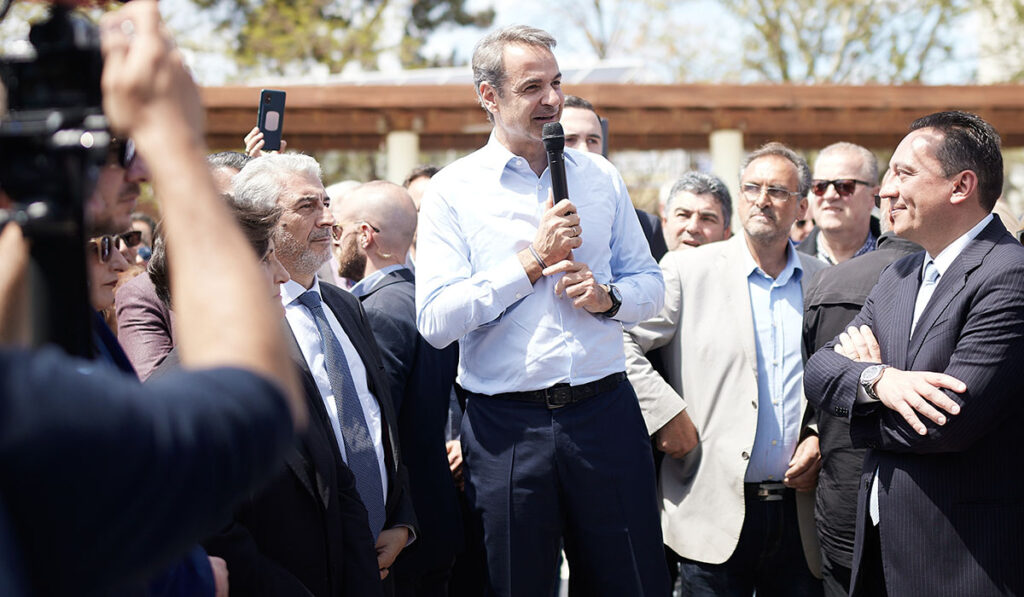 «Οι Έλληνες τιμούν τη σημερινή επέτειο»; Οι δημοκράτες, κ. Μητσοτάκη, πάντως όχι…