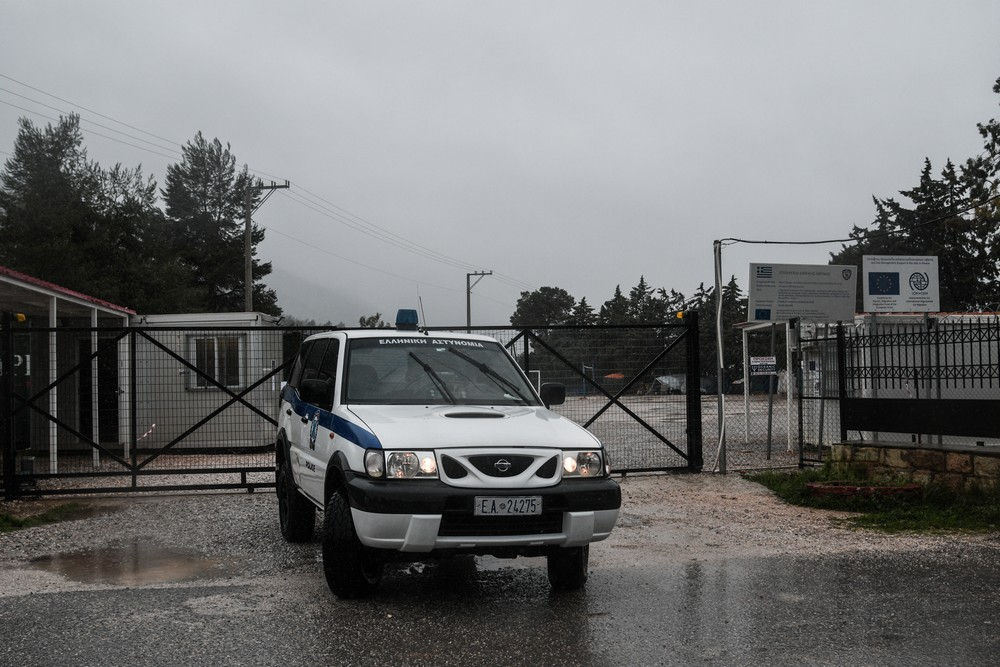 ΕΛΑΣ: Πέντε συλλήψεις και έξι αστυνομικοί τραυματίες κατά τα επεισόδια στη Μαλακάσα