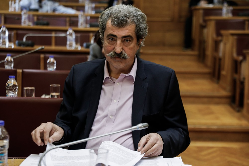 Κορονοϊός: Ο Πολάκης ζητά να πάει εθελοντικά στην ομάδα του ΕΚΑΒ – ΕΚΕΠΥ
