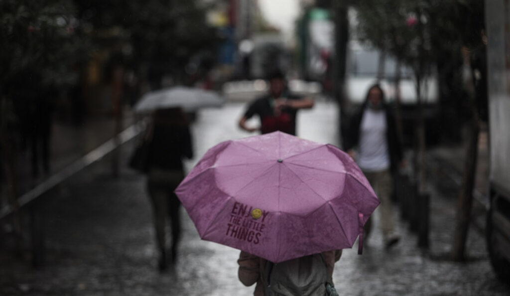 Meteo: Πού θα χτυπήσει η κακοκαιρία «Αθηνά» το Σάββατο