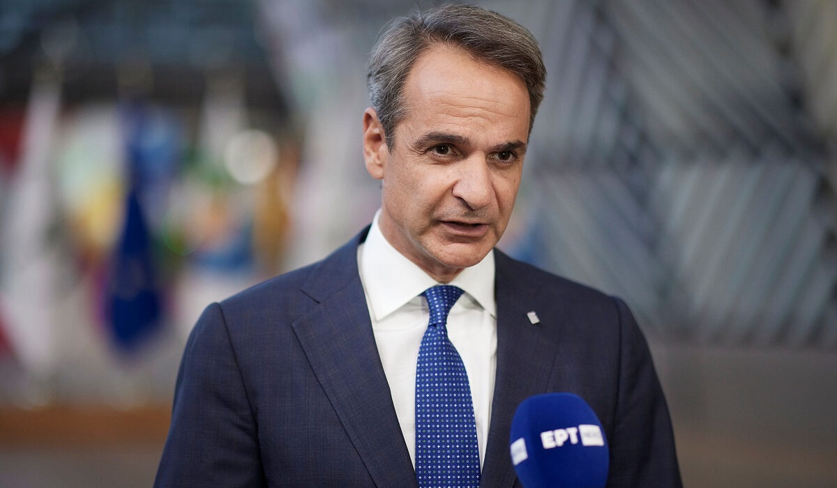 Μητσοτάκης για τις φωτιές: Πριν σβήσουν τα μέτωπα υπόσχεται αποζημιώσεις