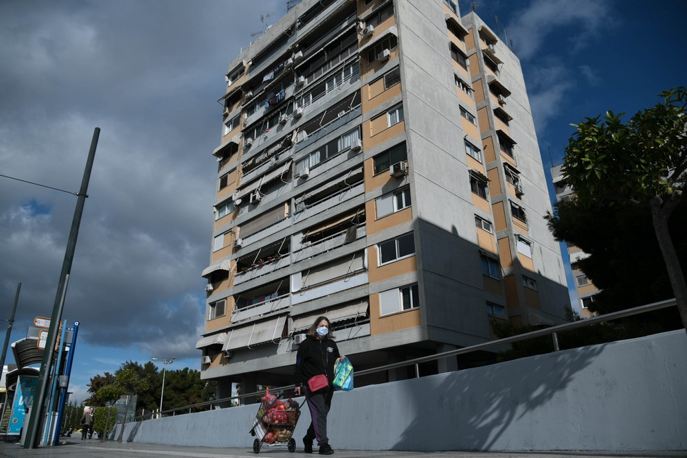 Νέα μέτρα ανακοινώνονται σήμερα, κόβουν επιλογές στο 13033, απαγόρευση κυκλοφορίας στις 9, τα σενάρια