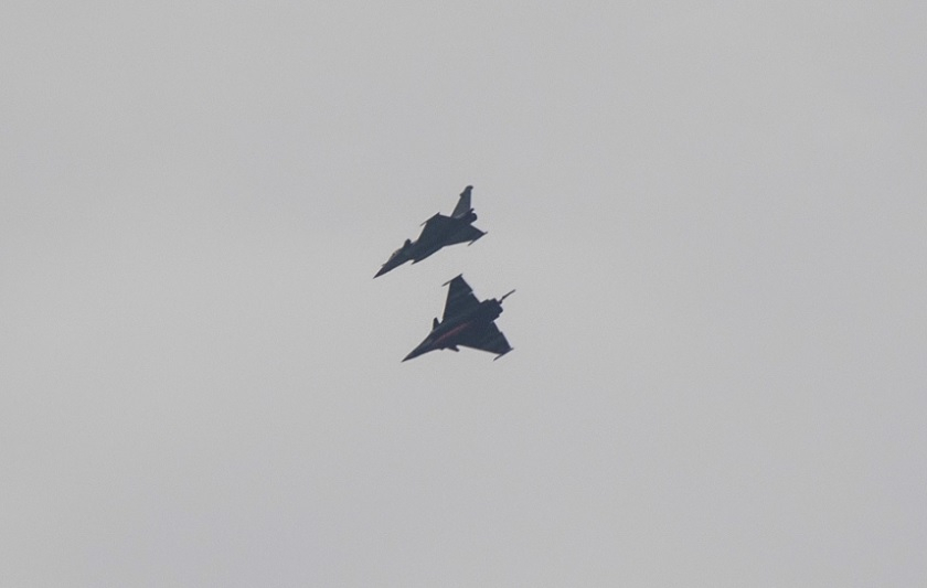 Rafale συγκρούστηκαν στον αέρα – Συγκλονιστικό βίντεο