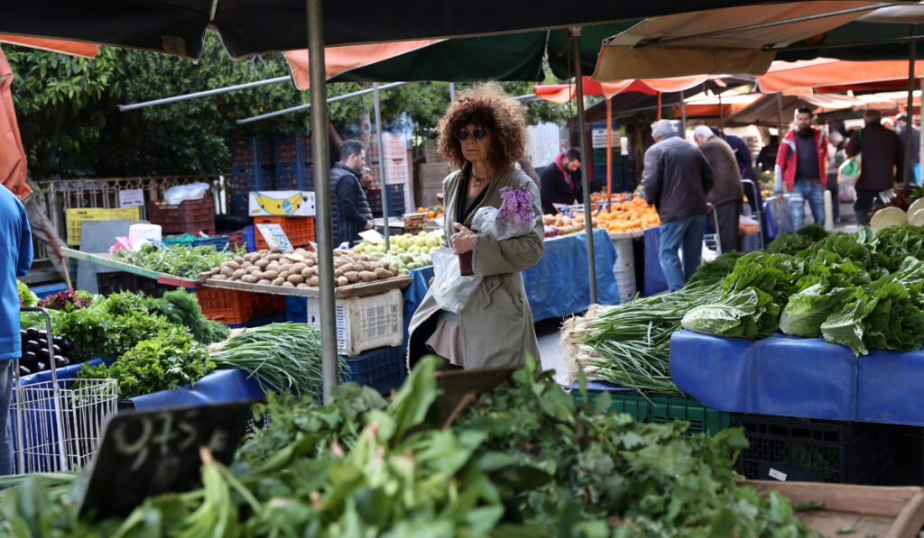 Χωρίς φρένα «τρέχει» η ακρίβεια: Στα 2 ευρώ από 1,5 το σπανάκι μέσα σε μία εβδομάδα