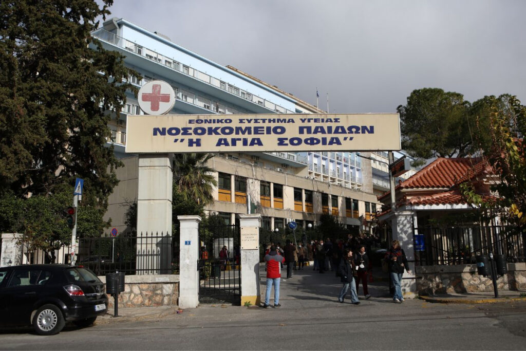 Τα νέα για την υγεία του 14χρονου που κατέρρευσε, ενώ έλεγε τα κάλαντα