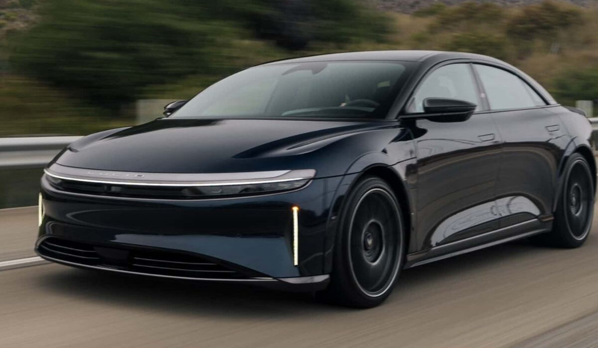 Θωρακισμένο Lucid Air Sapphire: Ηλεκτροκίνητος πύραυλος με προστασία από όπλο Magnum 44