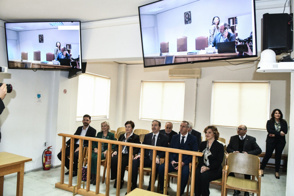 Η καινοτομία που αλλάζει το τοπίο στη Δικαιοσύνη – Εικόνες από την πρώτη τηλεματική δίκη στην Ελλάδα