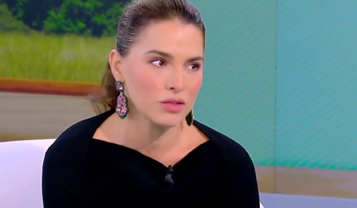 Μελία Κράιλινγκ: Λύγισε on air «Ήθελα πολλά χρόνια να ζήσω με τον πατέρα μου…»