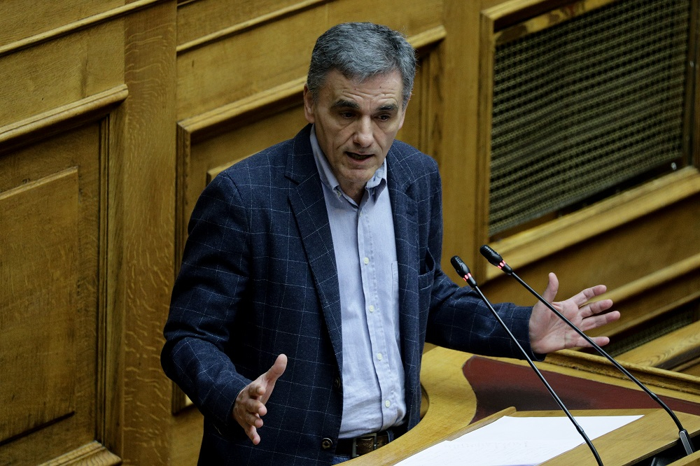 Τσακαλώτος: Η μεσαία τάξη να γυρίσει στα χωριά της προτείνει η ΝΔ