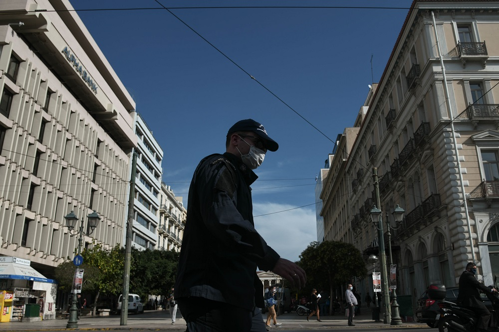 Πώς λειτουργούν οι ιδιωτικές επιχειρήσεις στο lockdown – Τα νέα μέτρα