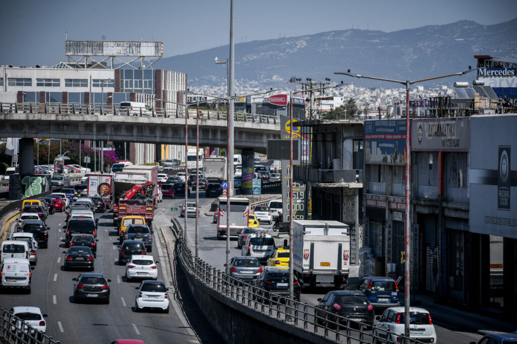 Κίνηση στους δρόμους: Στο «κόκκινο» η Λεωφόρος Κηφισού (Χάρτες)
