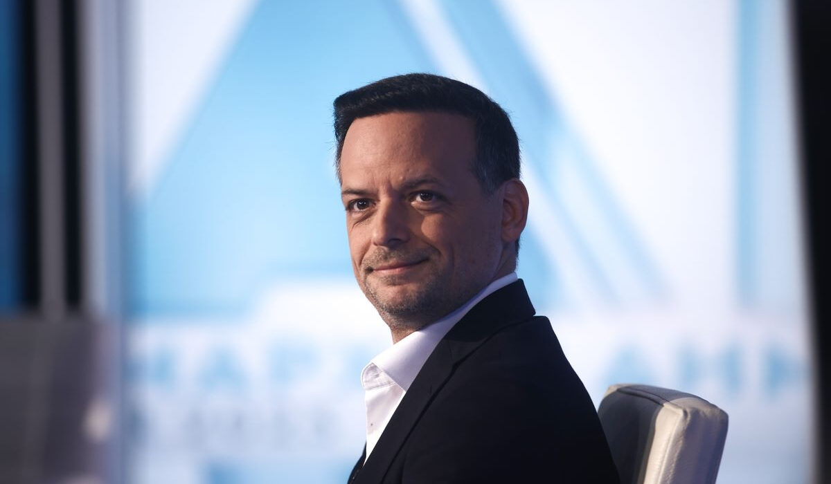Χάρης Δούκας: Ο άγνωστος τεχνοκράτης που γκρέμισε τη «δυναστεία» στον Δήμο της Αθήνας