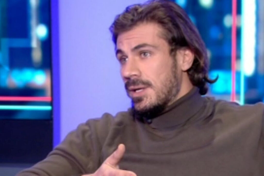 Άκης Πετρετζίκης: Θα έκανα σουβλατζίδικο – οι μεγαλύτεροι σεφ στον κόσμο ανοίγουν στριτφουντάδικα