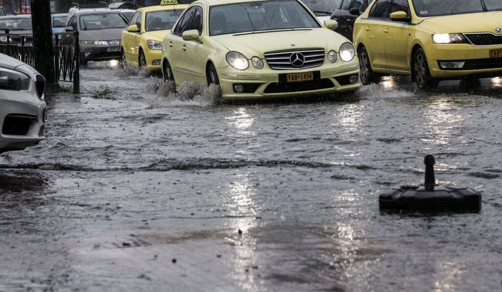 Καιρός meteo: Καταιγίδες στην Αθήνα την Τετάρτη – Πού θα ενταθεί η κακοκαιρία