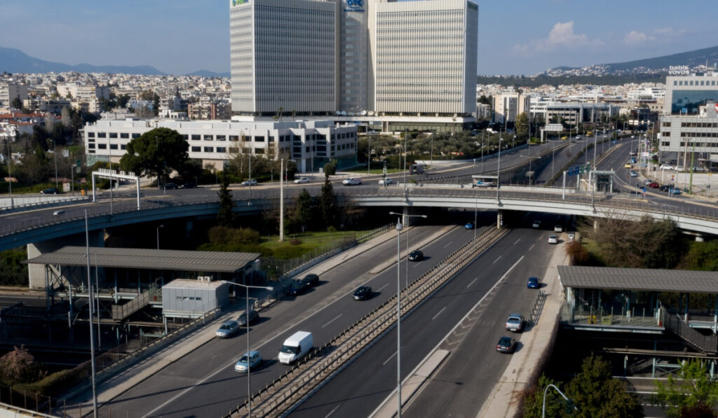 Κίνηση στους δρόμους: Με «άλλο πρόσωπο» σήμερα Κηφισός και Κηφισίας – Καθυστερήσεις στην Αττική Οδό