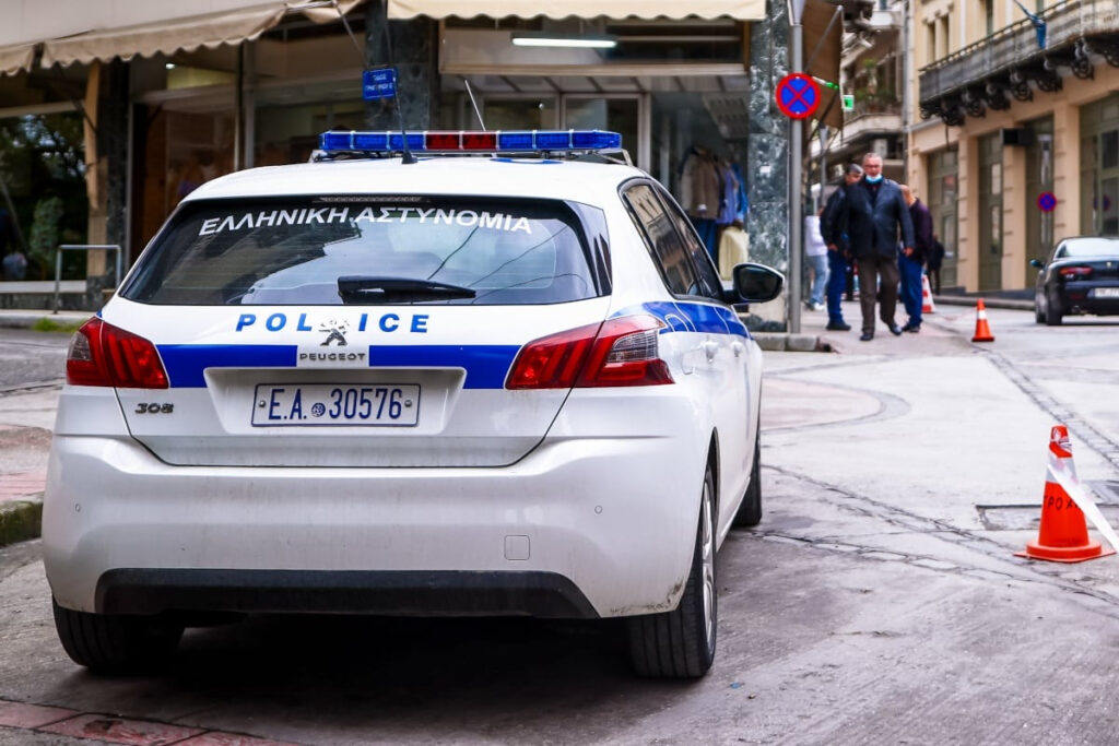 Η εξομολόγηση της 34χρονης από το Καμερούν: «Ο αστυνομικός ήθελε να με σκοτώσει» – Έρευνες και για άλλα θύματα