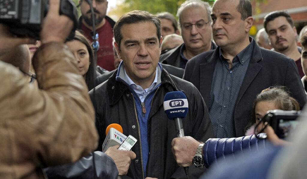 Τσίπρας: Οι εξυπνάδες Μητσοτάκη δεν μειώνουν τις τιμές σε ρεύμα και σούπερ μάρκετ