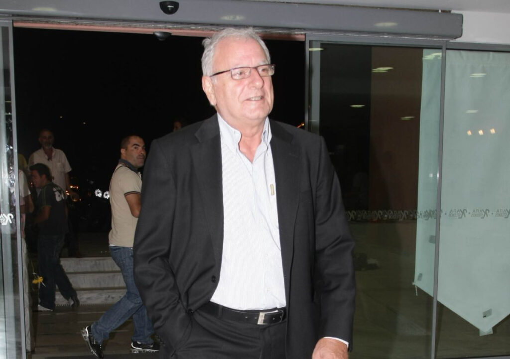 Κώστας Χαρδαβέλλας: «Κουράστηκα 52 χρόνια τηλέοραση, έπαθα καρκίνο για τα νούμερα»