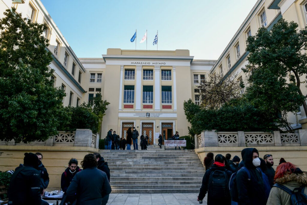 Κύμα καταλήψεων στα ΑΕΙ κατά των ιδιωτικών Πανεπιστημίων – Συλλαλητήριο στα Προπύλαια