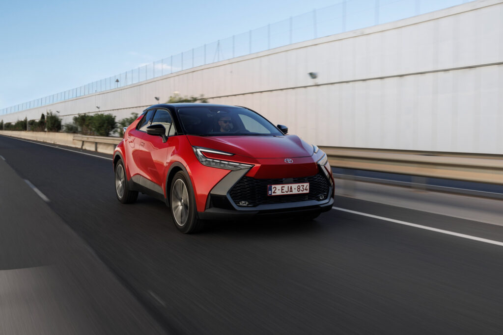 Toyota C-HR: Καινοτομία και υψηλή τεχνολογία με στυλ και οικονομία