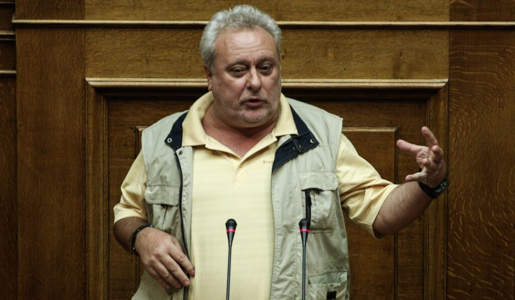 ΣΥΡΙΖΑ καλεί Μητσοτάκη για το υβριστικό παραλήρημα Ψαριανού – «Να τον πετάξει από τις λίστες»