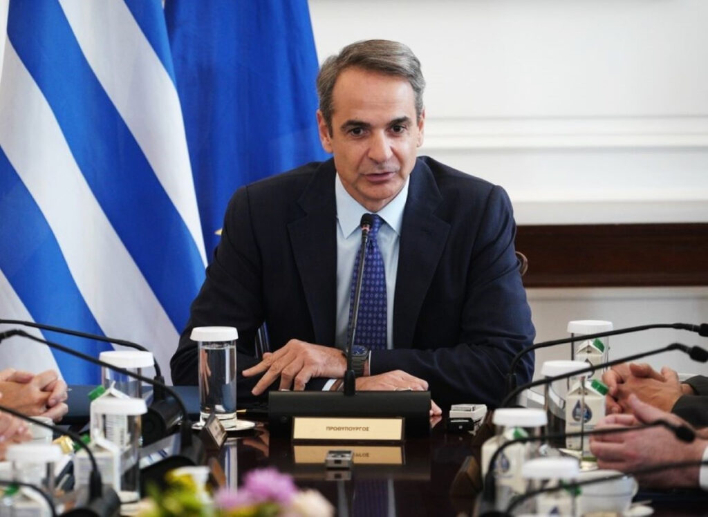 Για τρίτη φορά σε 20 μήνες η κυβέρνηση σχεδιάζει μέτρα κατά της αθλητικής βίας