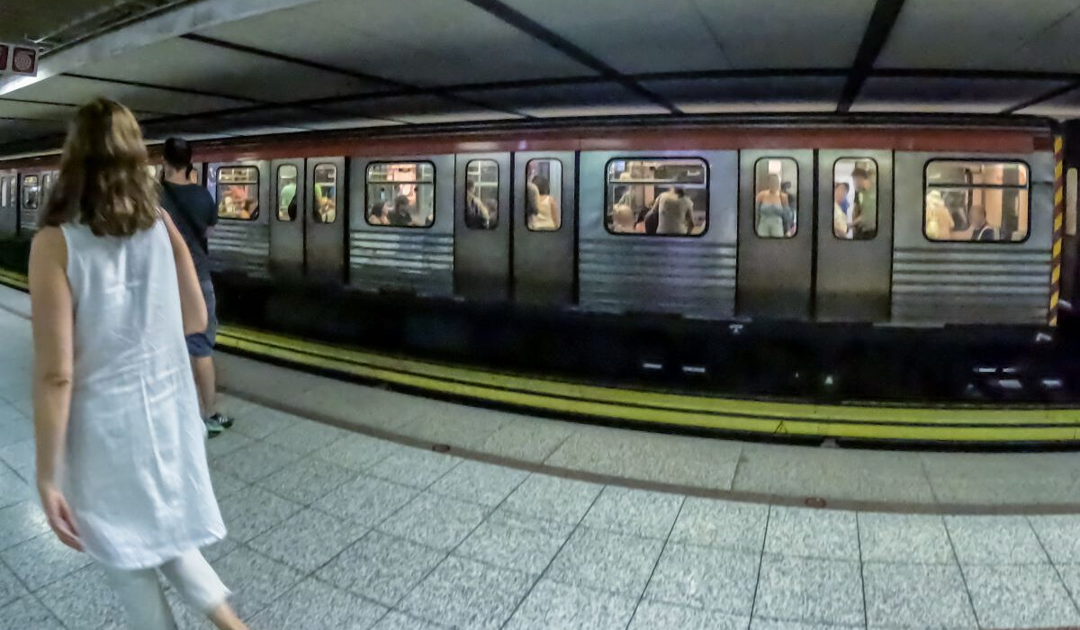 Απεργία στο μετρό αύριο Πέμπτη 21/9: 24ωρο «λουκέτο» – Πώς θα κινηθούν τα άλλα ΜΜΜ