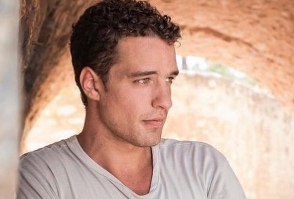 Liam Ireland: Ποιος είναι ο 24χρονος πρωταγωνιστής της «Γης της Ελιάς»