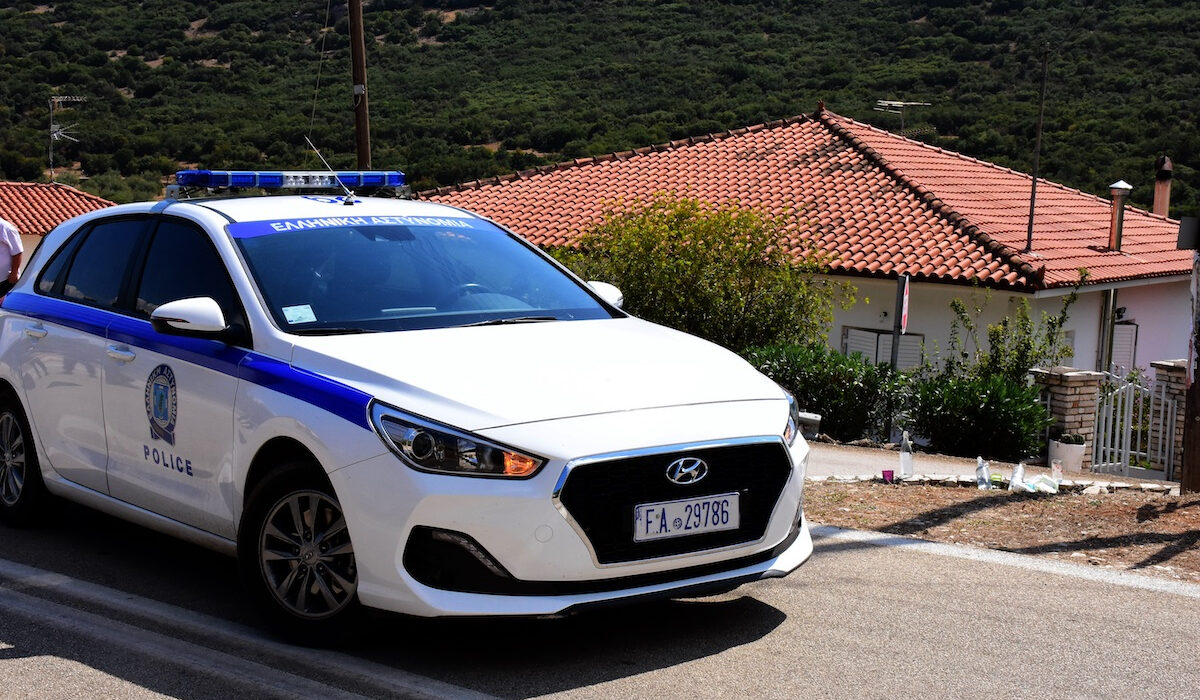 Κρήτη: Πού στρέφονται οι έρευνες της Αστυνομίας για τη μεγάλη ληστεία με θύμα υπάλληλο courier
