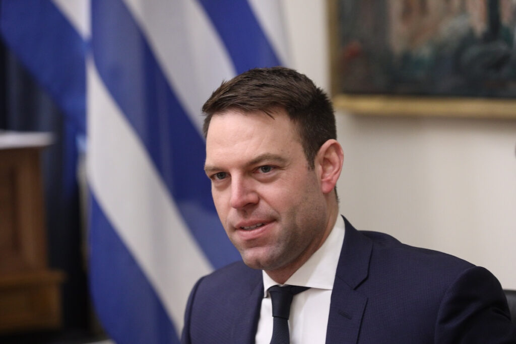 Ο Κασσελάκης παραχωρεί το πατρικό του για φιλοξενία της Ιωάννας Κολοβού μετά την έξωση
