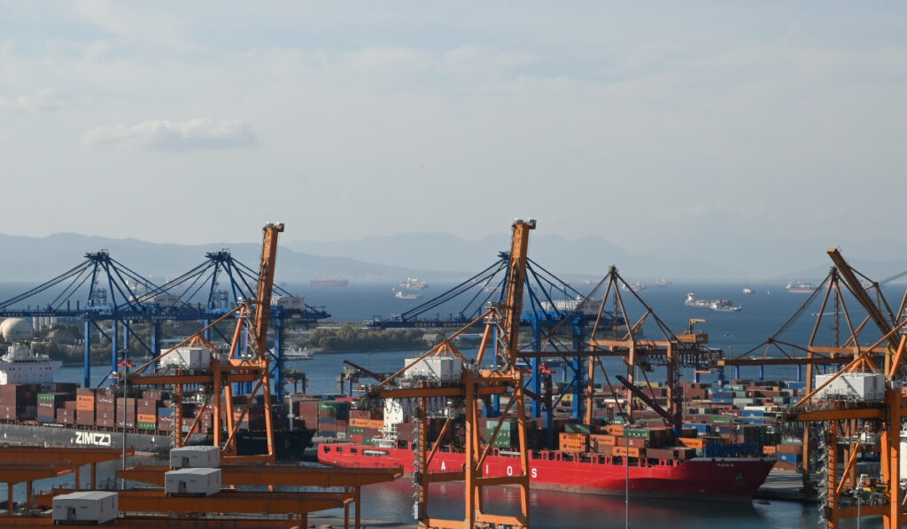 Πέραμα: Εργατικό ατύχημα με εργαζόμενο στο ναυπηγείο – Μεταφέρθηκε στο νοσοκομείο