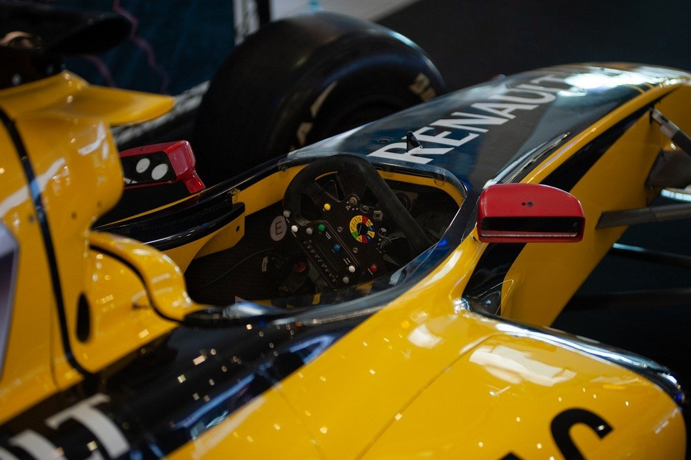 Renault: Κινδυνεύει με εξαφάνιση – Άμεση ανάγκη οικονομικής στήριξης
