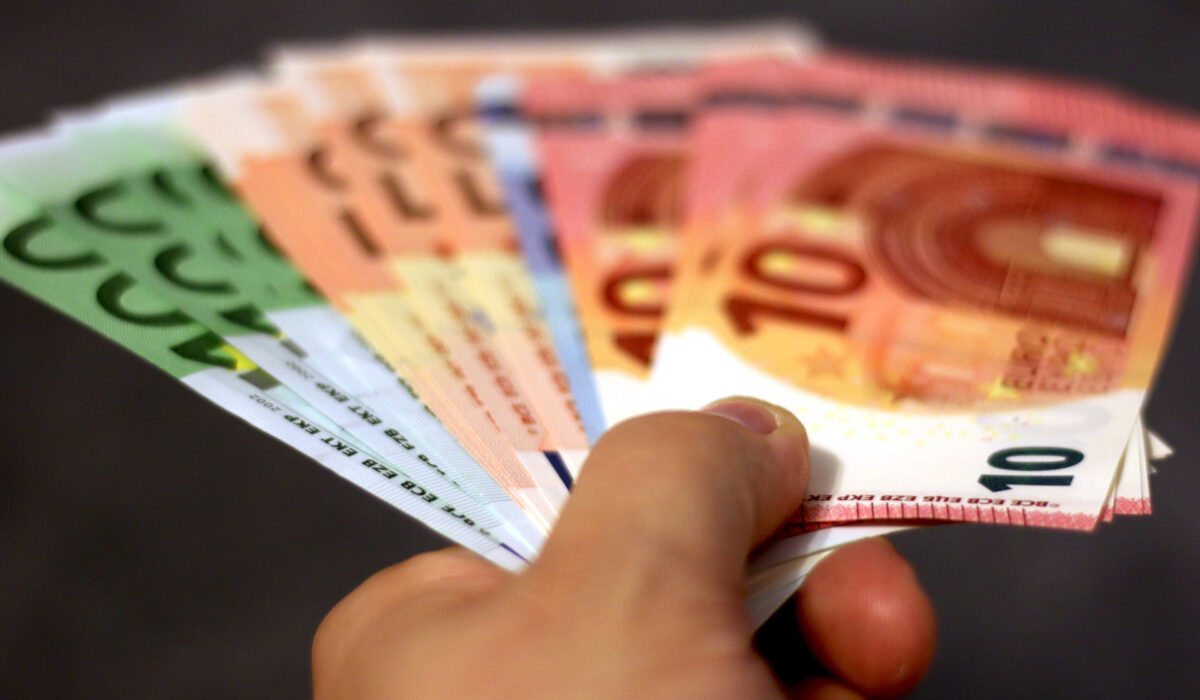 Πώς θα δίνονται δάνεια ως 25.000 ευρώ χωρίς εξασφαλίσεις