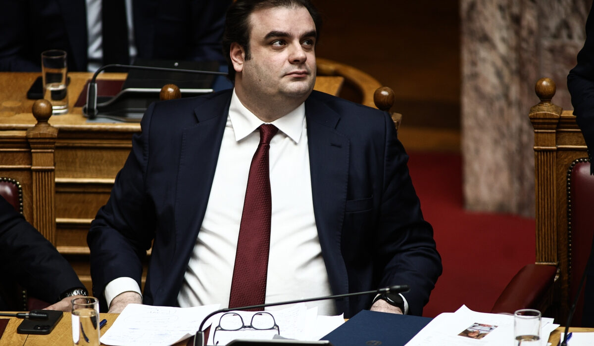 Η dream team των συνταγματολόγων