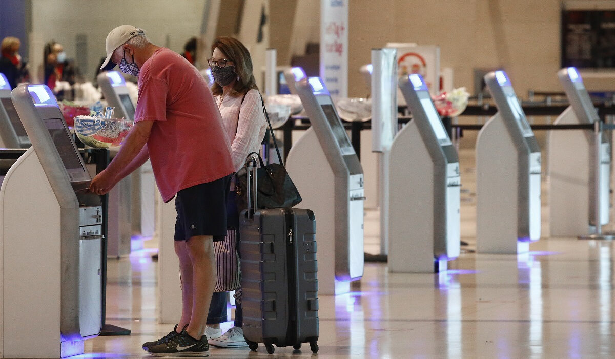 Την απατούσε ο σύζυγός της και άρχισε να πυροβολεί μέσα στο αεροδρόμιο του Ντάλας
