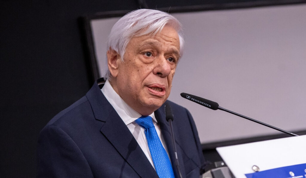Προκόπης Παυλόπουλος για γερμανικές αποζημιώσεις: Νομικώς ενεργές και δικαστικώς επιδιώξιμες