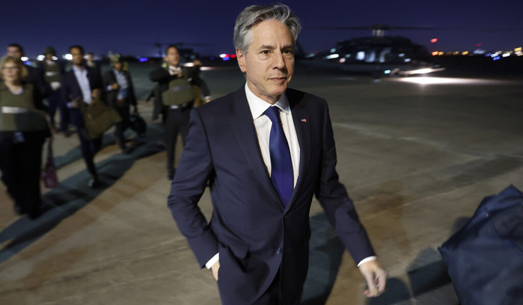 Περιοδεία Μπλίνκεν στη Μέση Ανατολή με στόχο την αποτροπή περιφερειακής ανάφλεξης