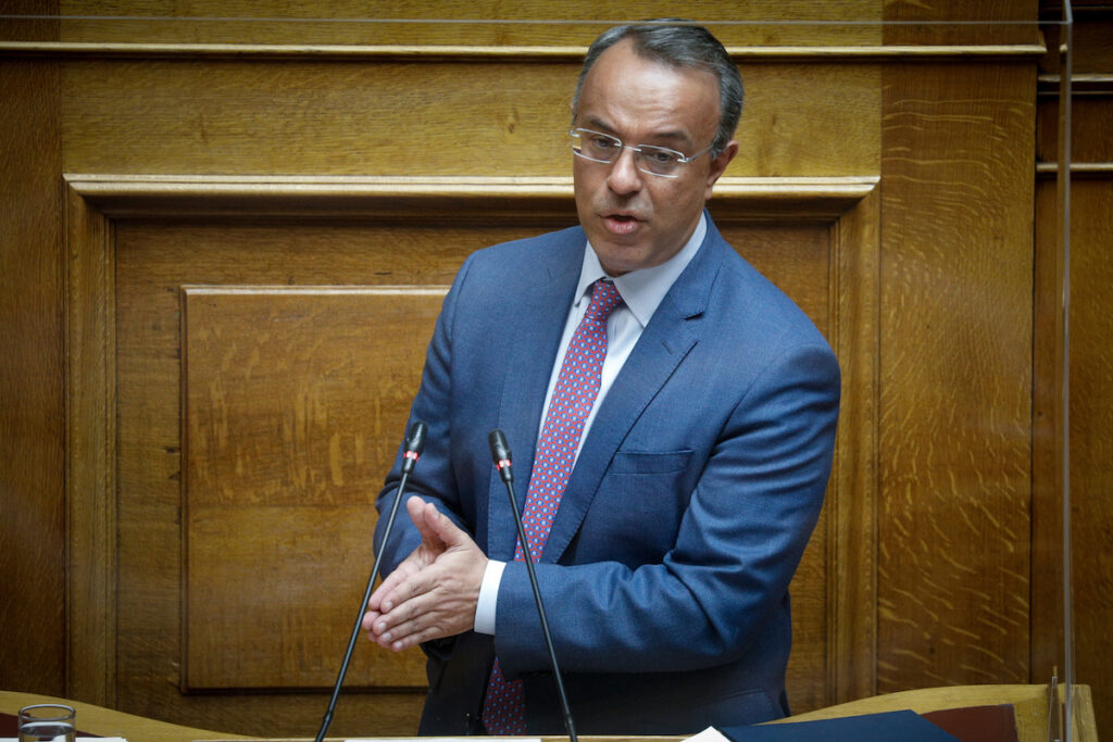 Σταϊκούρας: Ανοιχτό ενδεχόμενο για νέα μέτρα στήριξης σε καύσιμα και ρεύμα