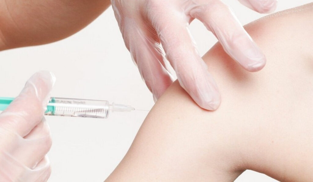 Εμβόλιο και νόσηση στα παιδιά: Πότε εκδίδεται το πιστοποιητικό εμβολιασμού