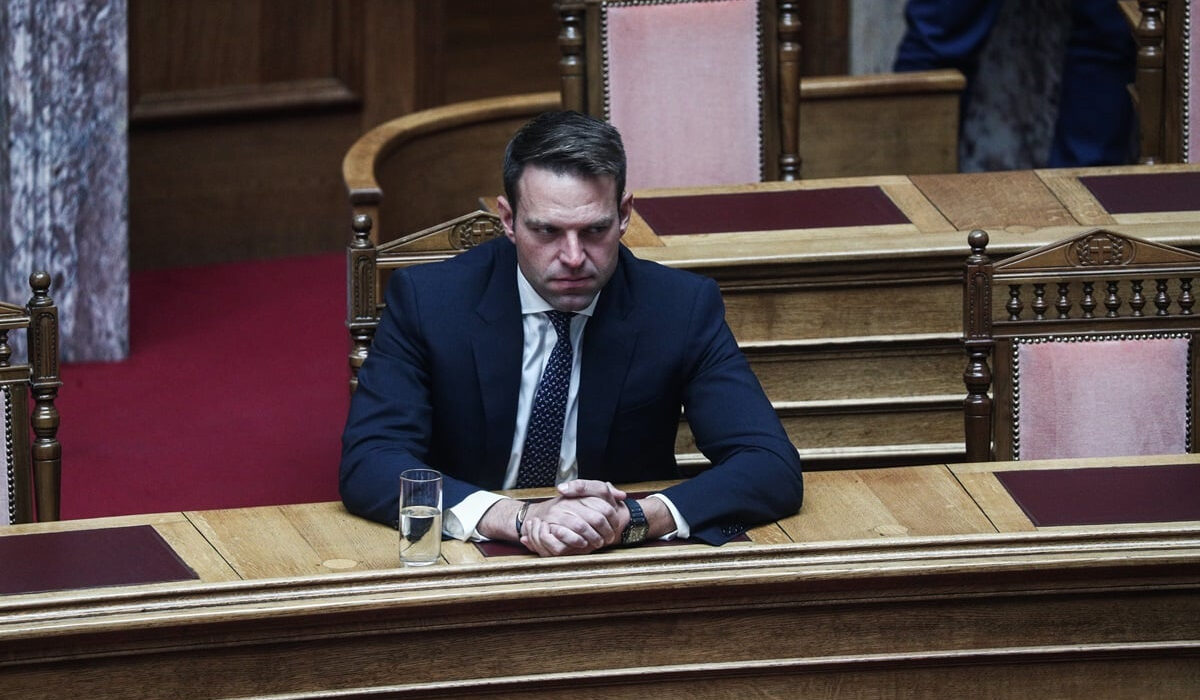 Κασσελάκης για Τέμπη: Γίγαντες στη συγκάλυψη, νάνοι στη συναίσθηση – Συνυπεύθυνοι στη ΝΔ