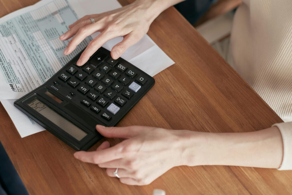 Σβήνονται χρέη συνταξιούχων – Διάταξη «ανάσα» για χιλιάδες